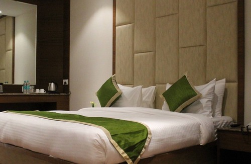 Kiraoli Hotel | Hotel Vedic Inn