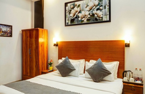 Vasundhara Hotel | Hotel White at Vasundhara