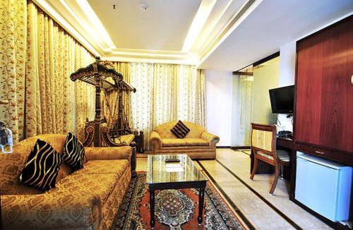 Varanasi Hotel | Hotel Zeeras