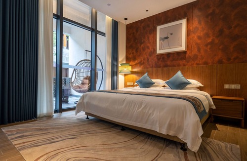 Xinzhou District Hotel | Hotels in Lady Island Resort