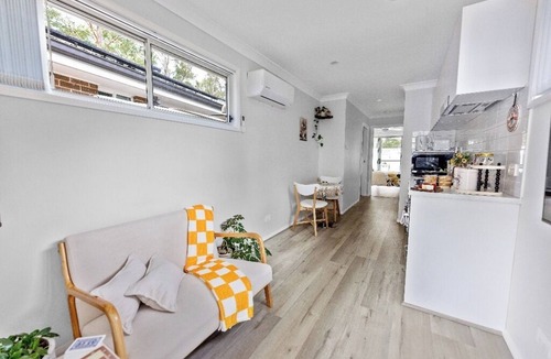 Cessnock House | House By Lavender Lane-nForest views, FREE Parking