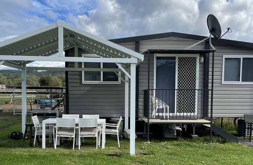 Mount Hunter House | House on 140 beautiful Acres 5 minutes from Camden Centre