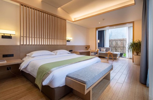 Qionglai Hotel | Howard Johnson Huashuiwan Hot Springs Resort Chengdu
