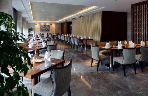 Fuming Hotel | Howard Johnson IFC Plaza Ningbo