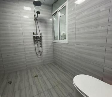 Datong District Apartment | Huainan Aisen Homestay Two Bedroom Apartment with Kitchen Elevator and Parking