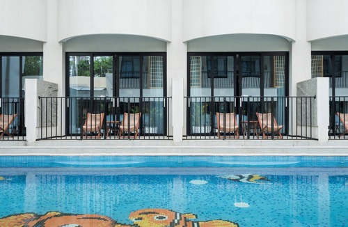 Wanning Hotel | Huajianbo Relangli Hotel