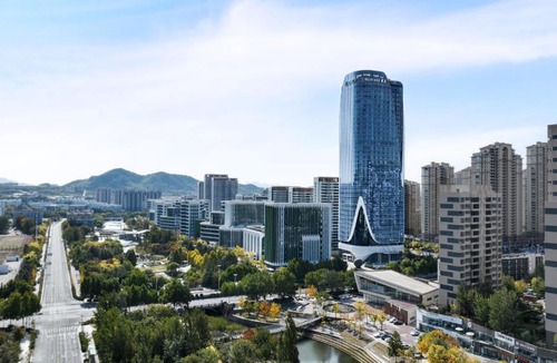 Licang Hotel | HUALUXE Hotels and Resorts Qingdao Licang