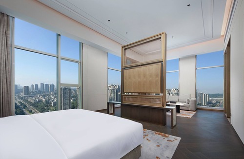 Shizhong District Hotel | HUALUXE Leshan by IHG