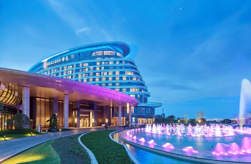 Pukou Hotel | HUALUXE Nanjing Yangtze River by IHG