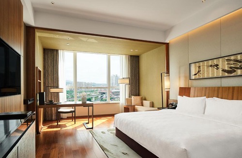Beilun Hotel | HUALUXE Ningbo Harbor City