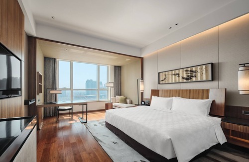 Beilun Hotel | HUALUXE Ningbo Harbor City by IHG