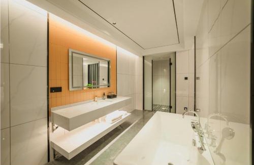 Huarong County Hotel | Huanman Hotel Huarong People's Square Branch