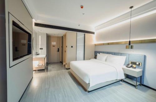 Huarong County Hotel | Huanman Hotel Huarong People's Square Branch