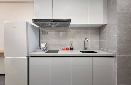 Huaqiang North Apartment | Huaqiangnorth east maple mountain sea
