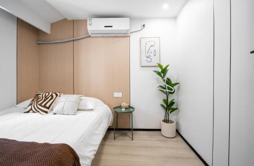 Jing'an Apartment | HuaXi