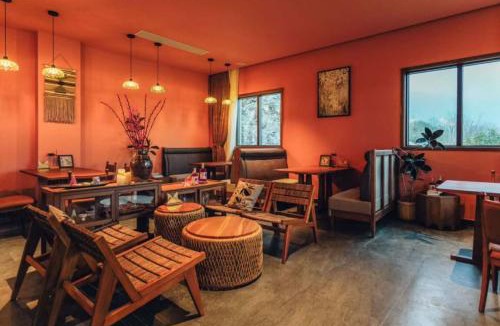 Guang'an Hotel | Huaying Shili Fangfei Hongyan Meicun