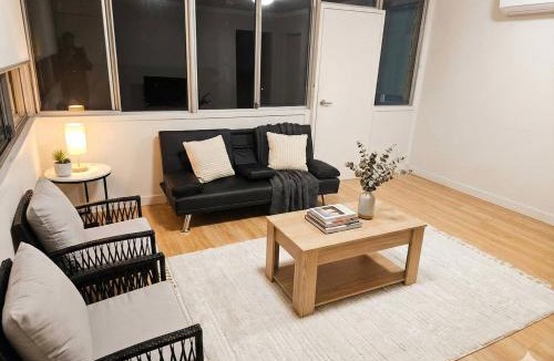South Wentworthville House | Huge 3Bed House and Backyard & 4 Car Park spaces and Near Parramatta