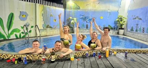 Khu 6 Hotel | Hugo Hotel