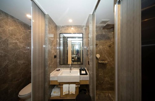 Songjiang Hotel | Huhua International Hotel