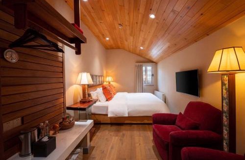 Yi County Hotel | Huizhou Heritage Manor by Tachuan Resorts-Ancient Architecture, Scenic Gardens & Butler Service
