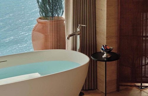 Dali Town Hotel | Hushan Yunyin Qingshan Cliff Hotel