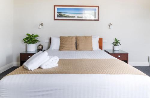 Huskisson Hotel | Huskisson Hotel