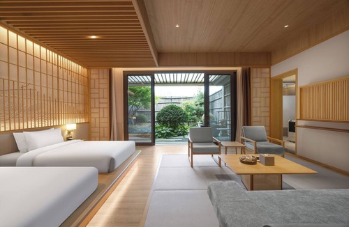 Pudong Hotel | Hyakumangoku Onsen Hotel - Free Shuttle Service to Shanghai Disneyland