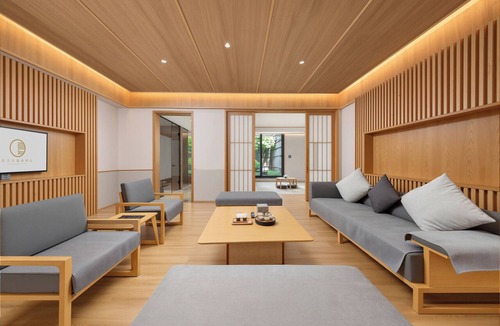 Pudong Hotel | Hyakumangoku Onsen Hotel - Free Shuttle Service to Shanghai Disneyland