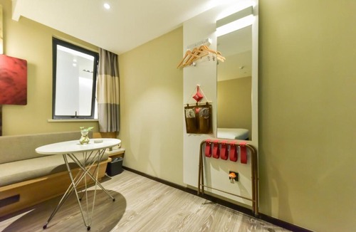 Haizhu Hotel | Ibis Guangzhou Pazhou Convention and Exhibition Center Haizhu Wetland Park
