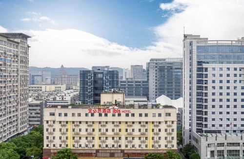 Xihu Hotel | Ibis Hangzhou West Lake Huanglong Sports Center