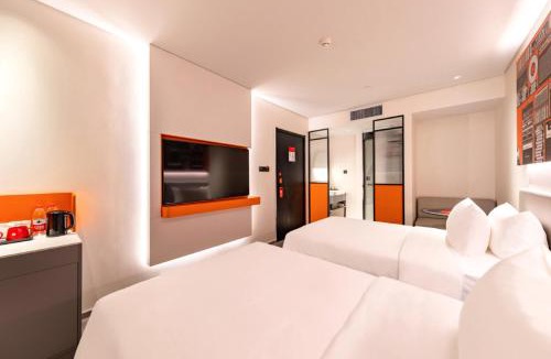 Sifang District Hotel | Ibis Hotel Qingdao New City Center CapitaLand Plaza
