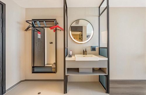 Chenggong Hotel | Ibis Kunming South Railway Station