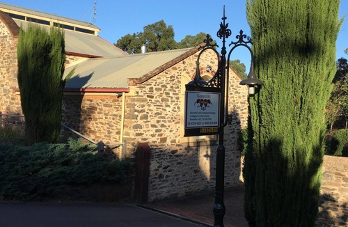 Strathalbyn Cottage | Ideal location to explore historic Strathalbyn, Wineries, good food and scenery