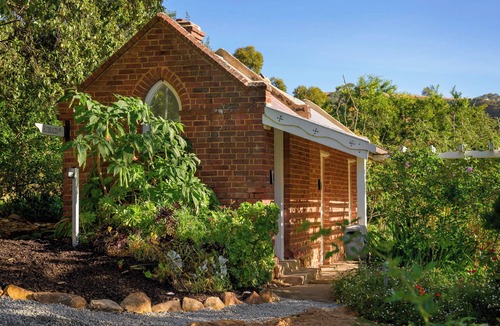 Burnside Villa | Immerse yourself in the impeccable accommodation of this elegant Adelaide estate