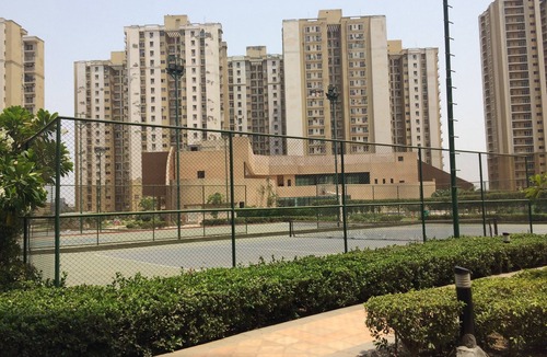 Noida Apartment | Independent Luxurious Studio apartment near Expo Mart/IT Hub