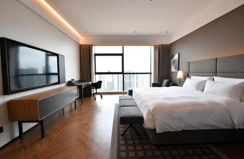 Chikan District Hotel | Intercity Hotel Zhanjiang Jinshawan Wanda Plaza