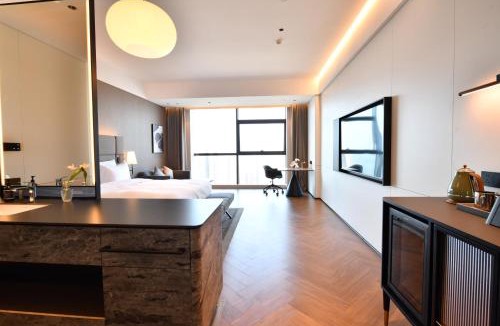 Chikan District Hotel | Intercity Hotel Zhanjiang Jinshawan Wanda Plaza