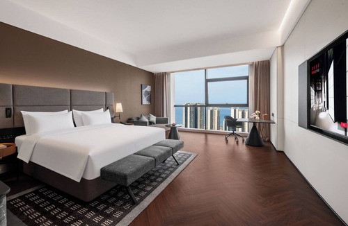 Chikan District Hotel | IntercityHotel Zhanjiang Jinshawan Wanda