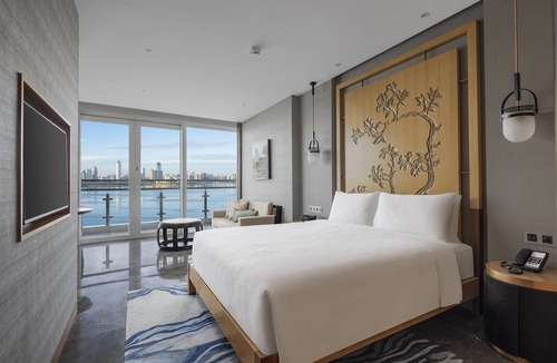 Meilan Hotel | InterContinental Haikou Seaview by IHG
