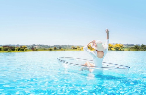 Renshou County Hotel | InterContinental Heilong Lake by IHG