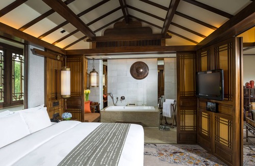 Dayan Old Town Hotel | InterContinental Lijiang Ancient Town Resort by IHG