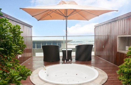 Qingdao City Center Hotel | InterContinental Qingdao by IHG