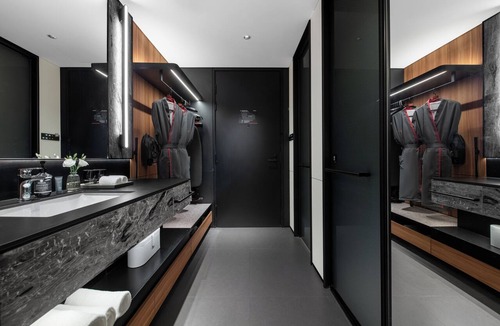 Pudong Hotel | InterContinental Shanghai Expo