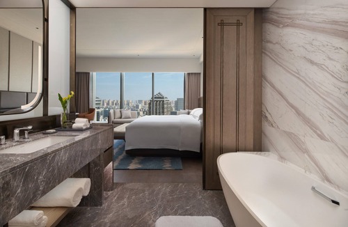 Erqi Square Hotel | Intercontinental Zhengzhou by IHG