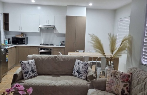 Christies Beach Apartment | Its a beautiful town house near the beach ⛱ and wineries