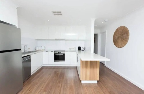 Wagga Wagga Apartment | It’s not often you’ll find such a gem located within Wagga CBD!