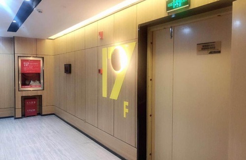 Guanshanhu District Hotel | IU Hotel Guiyang Olympic Sports Center China Resources Vientiane