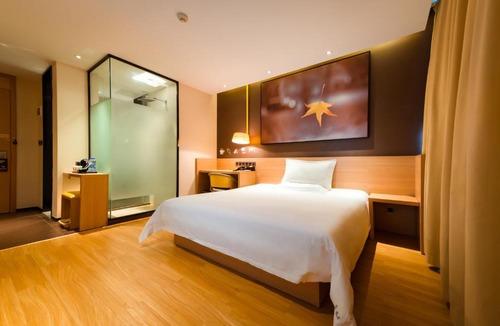 Xiashan District Hotel | IU Hotel Zhanjiang Haibin Avenue Xinhaimingchen