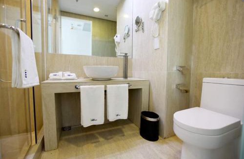 Eastern Kowloon Hotel | IW Hotel