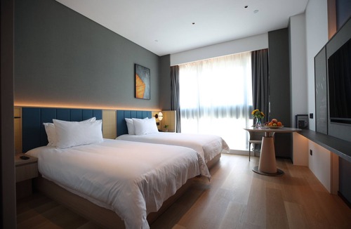 Wuhan Hotel | J.SKY HOTEL
